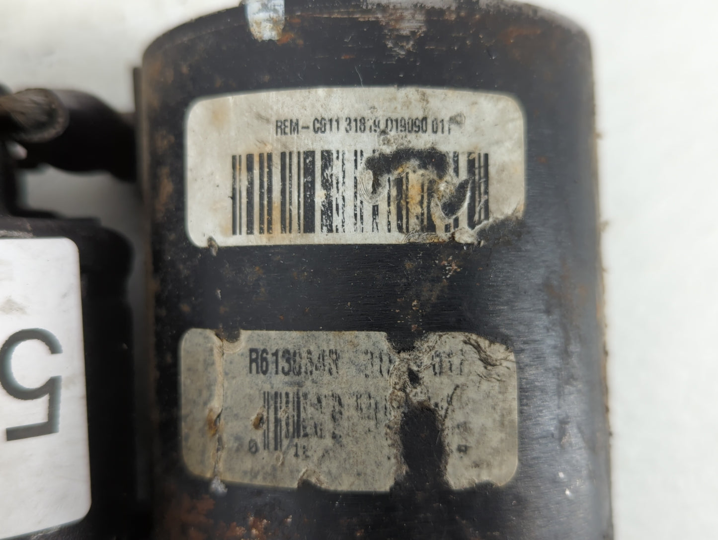 2010-2014 Hyundai Santa Fe Car Starter Motor Solenoid OEM Fits Fits 2008 2009 2010 2011 2012 2013 2014 OEM Used Auto Parts -