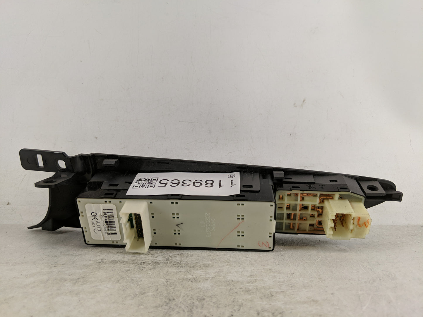 2011-2015 Hyundai Sonata Master Power Window Switch Replacement Driver Side Left P/N:202008875 Fits Fits 2011 2012 2013 2014