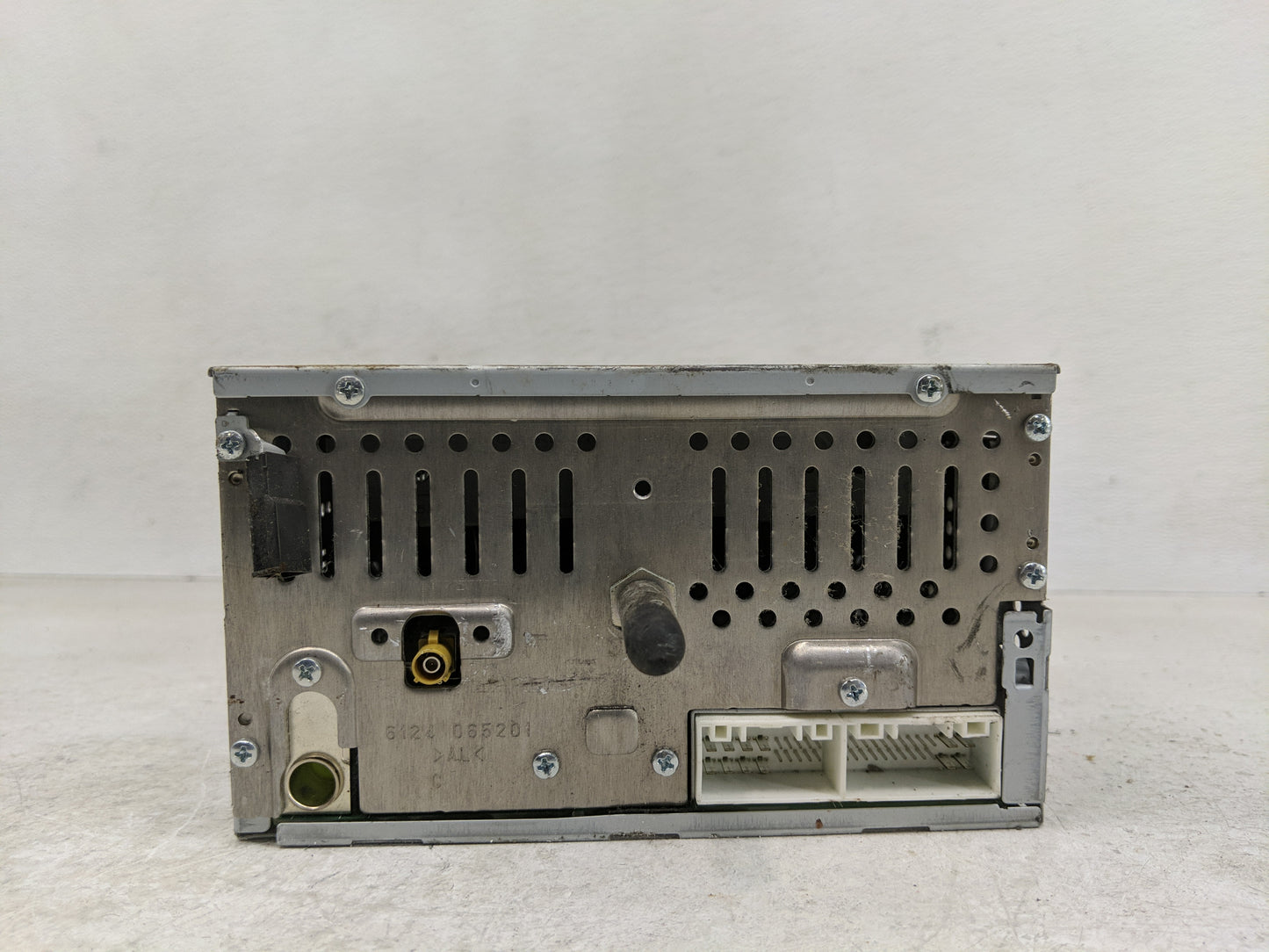 2011 Hyundai Sonata Radio AM FM Cd Player Receiver Replacement P/N:96560-3Q501 Fits OEM Used Auto Parts - Oemusedautoparts1.