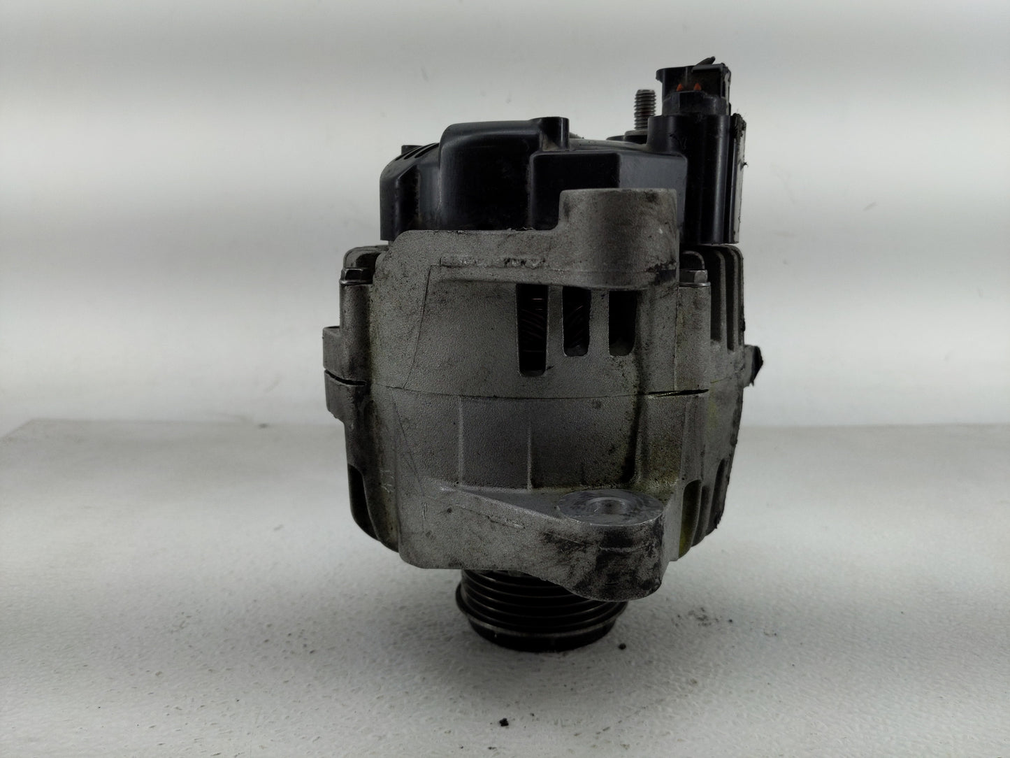 2011-2013 Hyundai Sonata Alternator Replacement Generator Charging Assembly Engine OEM P/N:2606184 B 37300-2G150 Fits OEM Us