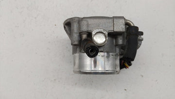 2011-2014 Hyundai Sonata Throttle Body P/N:35100-2G700 Fits Fits 2011 2012 2013 2014 2015 2016 OEM Used Auto Parts