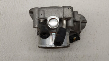 2011-2014 Hyundai Sonata Throttle Body P/N:35100-2G710 Fits Fits 2011 2012 2013 2014 2015 2016 OEM Used Auto Parts