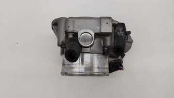 2011-2014 Hyundai Sonata Throttle Body P/N:35100-2G700 Fits Fits 2011 2012 2013 2014 2015 2016 OEM Used Auto Parts