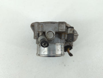 2011-2014 Hyundai Sonata Throttle Body P/N:35100-2G700 Fits Fits 2011 2012 2013 2014 2015 2016 OEM Used Auto Parts