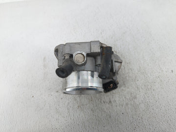 2011-2014 Hyundai Sonata Throttle Body P/N:35100-2G700 Fits Fits 2011 2012 2013 2014 2015 2016 OEM Used Auto Parts