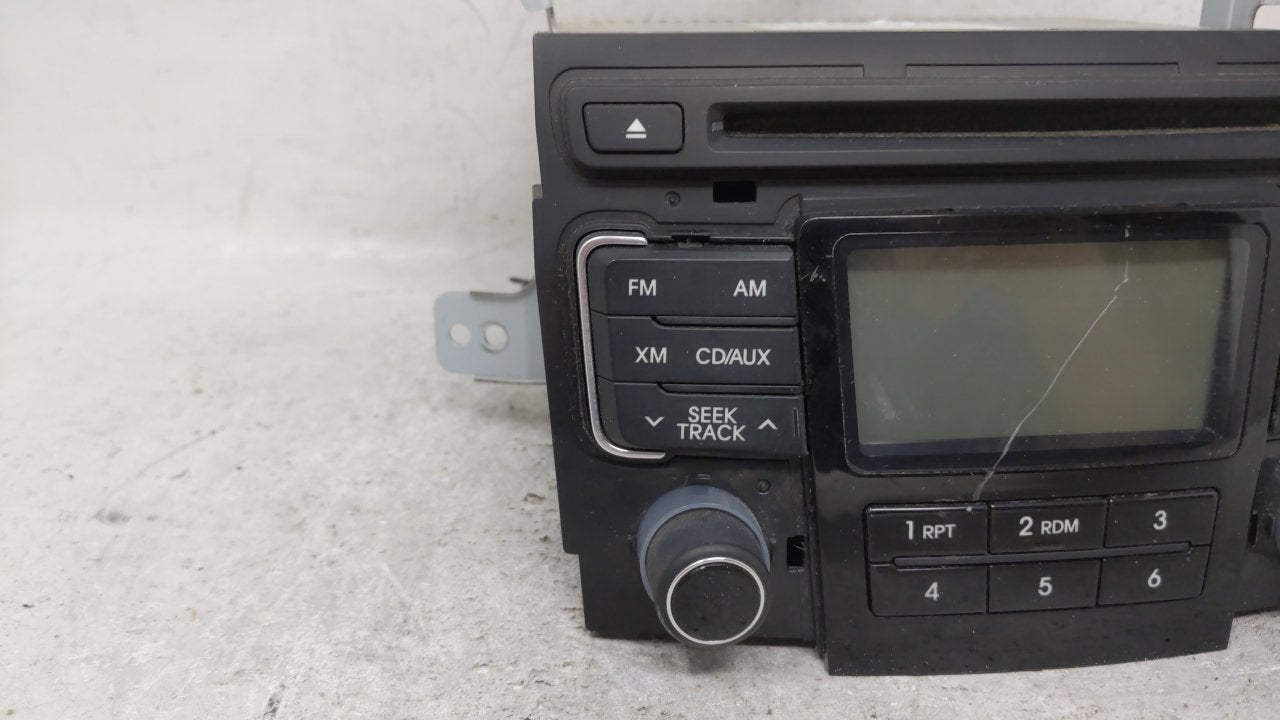 2011-2011 Hyundai Sonata Am Fm Cd Player Radio Receiver - Oemusedautoparts1.com
