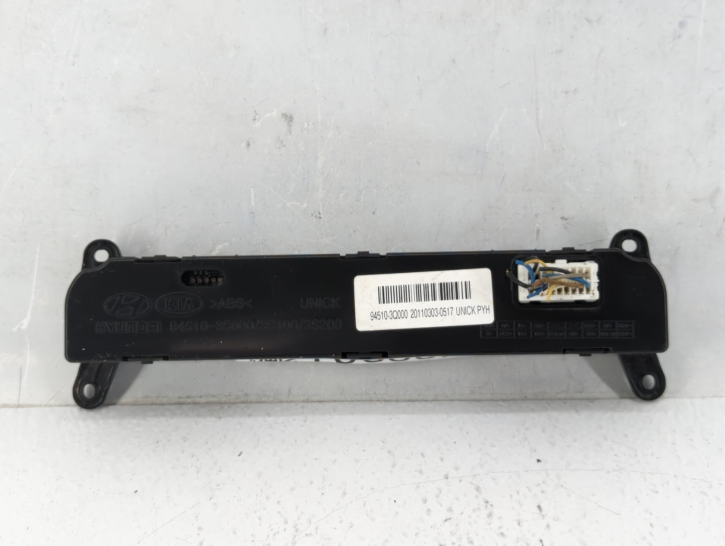 2011-2011 Hyundai Sonata Information Display Screen - Oemusedautoparts1.com