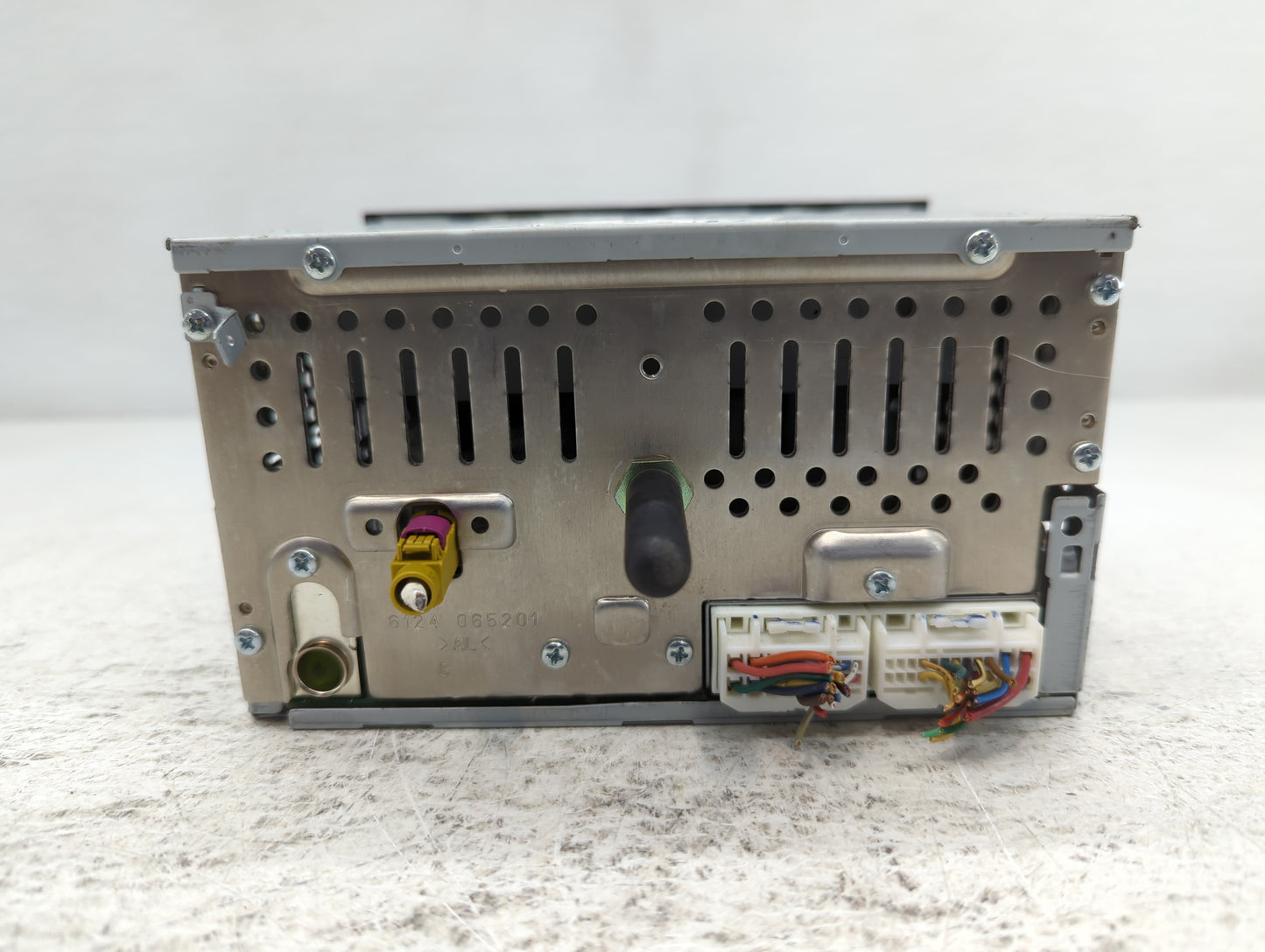 2011-2015 Hyundai Sonata Am Fm Cd Player Radio Receiver - Oemusedautoparts1.com