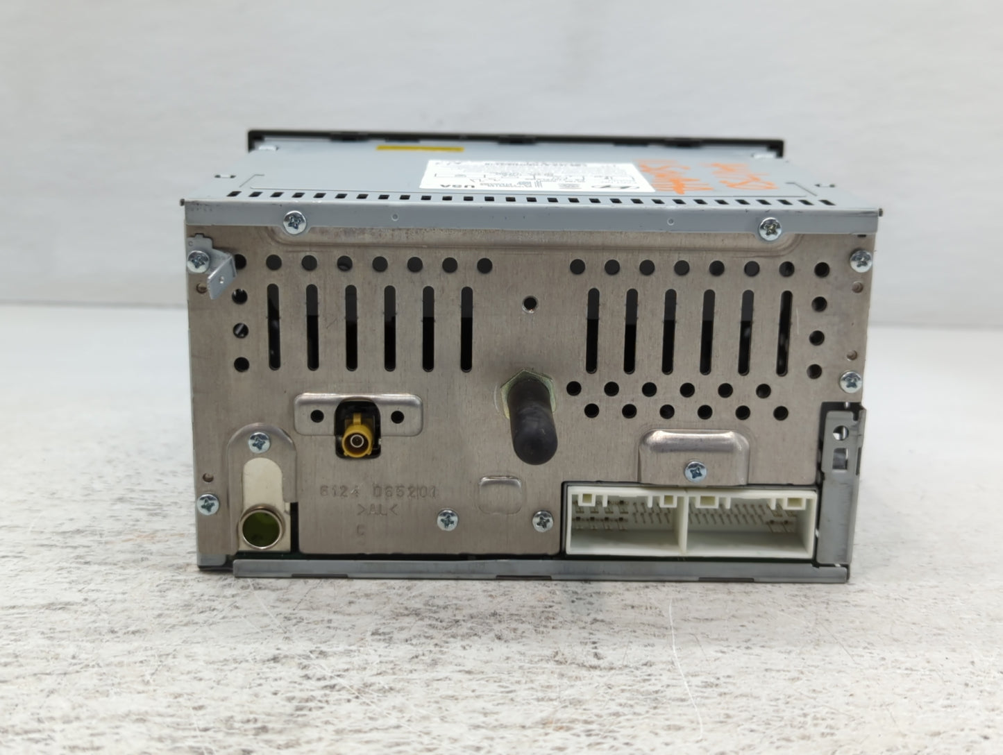 2011-2011 Hyundai Sonata Am Fm Cd Player Radio Receiver - Oemusedautoparts1.com