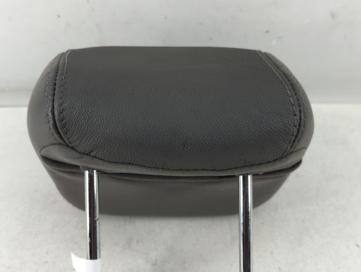 2011 Hyundai Sonata Headrest Head Rest Rear Center Seat Fits OEM Used Auto Parts - Oemusedautoparts1.com