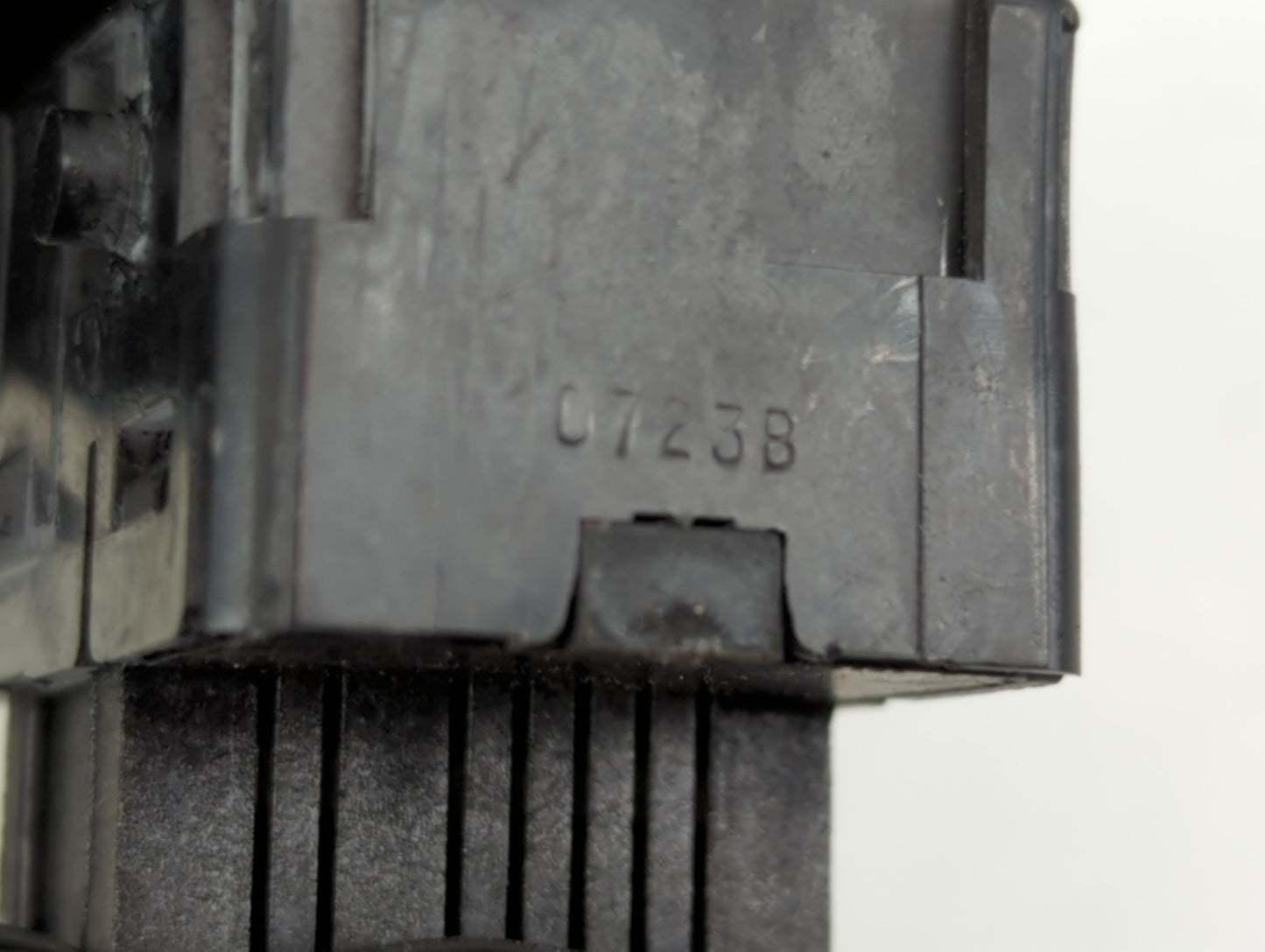 2011-2013 Infiniti Qx56 Master Power Window Switch Replacement Driver Side Left P/N:25401 9N00E Fits OEM Used Auto Parts - O