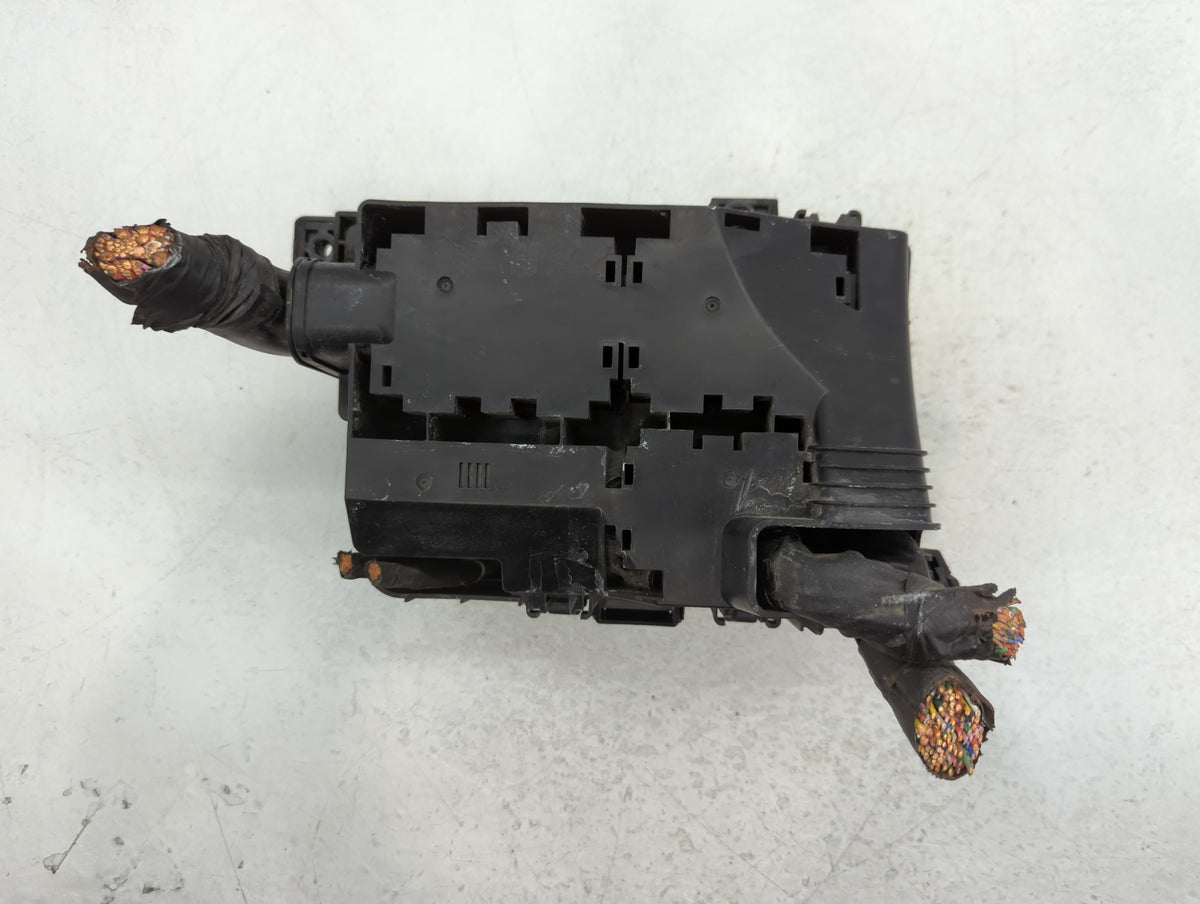 2011 Isuzu Rodeo Sport Fusebox Fuse Box Panel Relay Module P/N:91950-1D150 Fits Fits 2007 2008 2009 2010 2012 OEM Used Auto