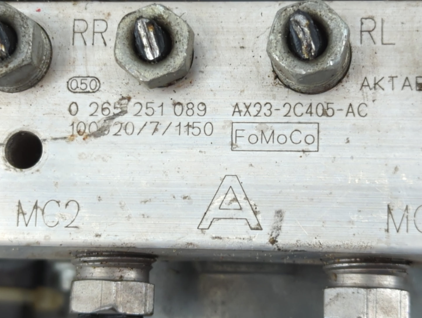 2011 Jaguar Xf ABS Pump Control Module Replacement P/N:AX23-2C405-AC Fits OEM Used Auto Parts - Oemusedautoparts1.com