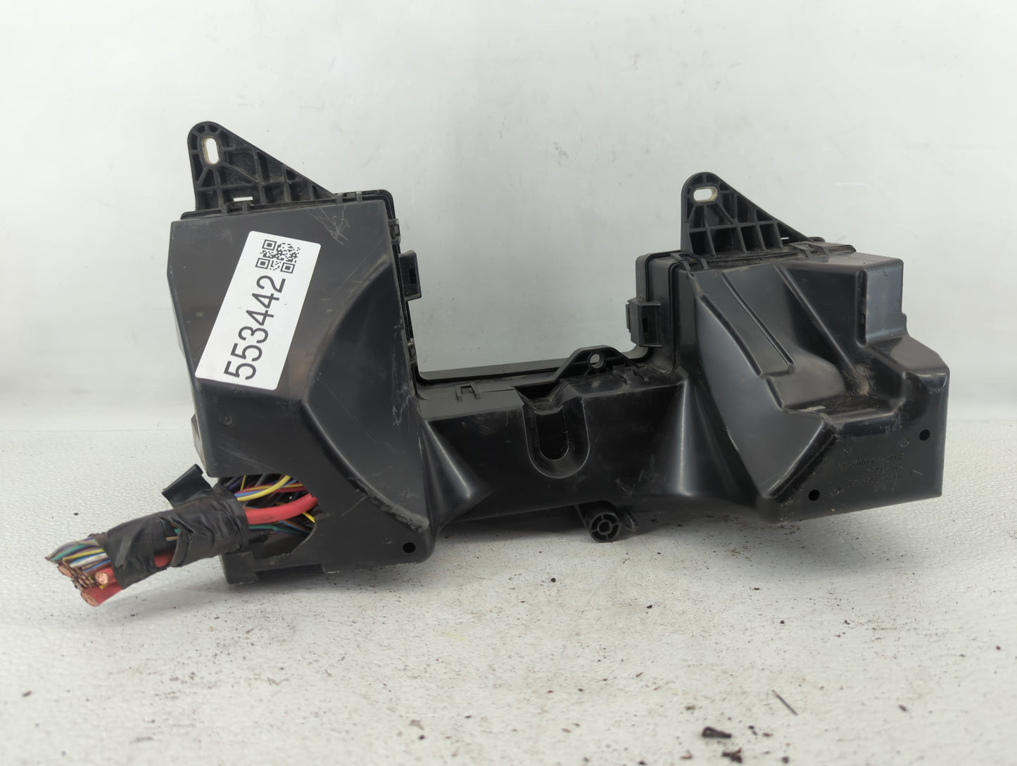 2010-2011 Jaguar Xf Fusebox Fuse Box Panel Relay Module Fits Fits 2010 2011 OEM Used Auto Parts - Oemusedautoparts1.com