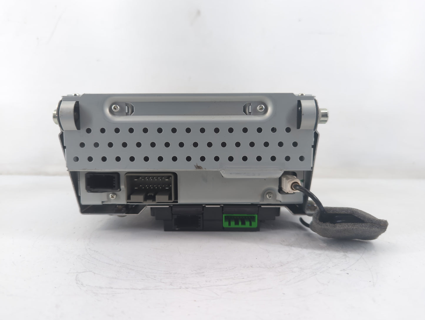2009-2011 Jaguar Xf Am Fm Cd Player Radio Receiver - Oemusedautoparts1.com