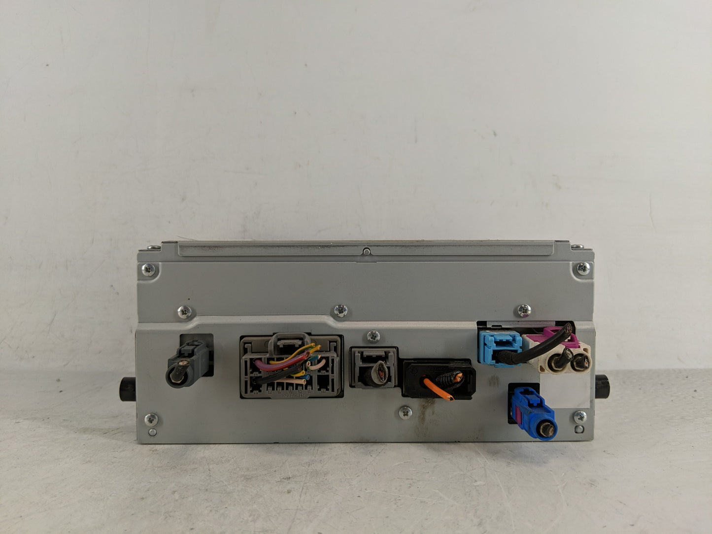 2010-2011 Jaguar Xj Radio AM FM Cd Player Receiver Replacement Fits Fits 2010 2011 2012 2013 2014 2015 OEM Used Auto Parts -