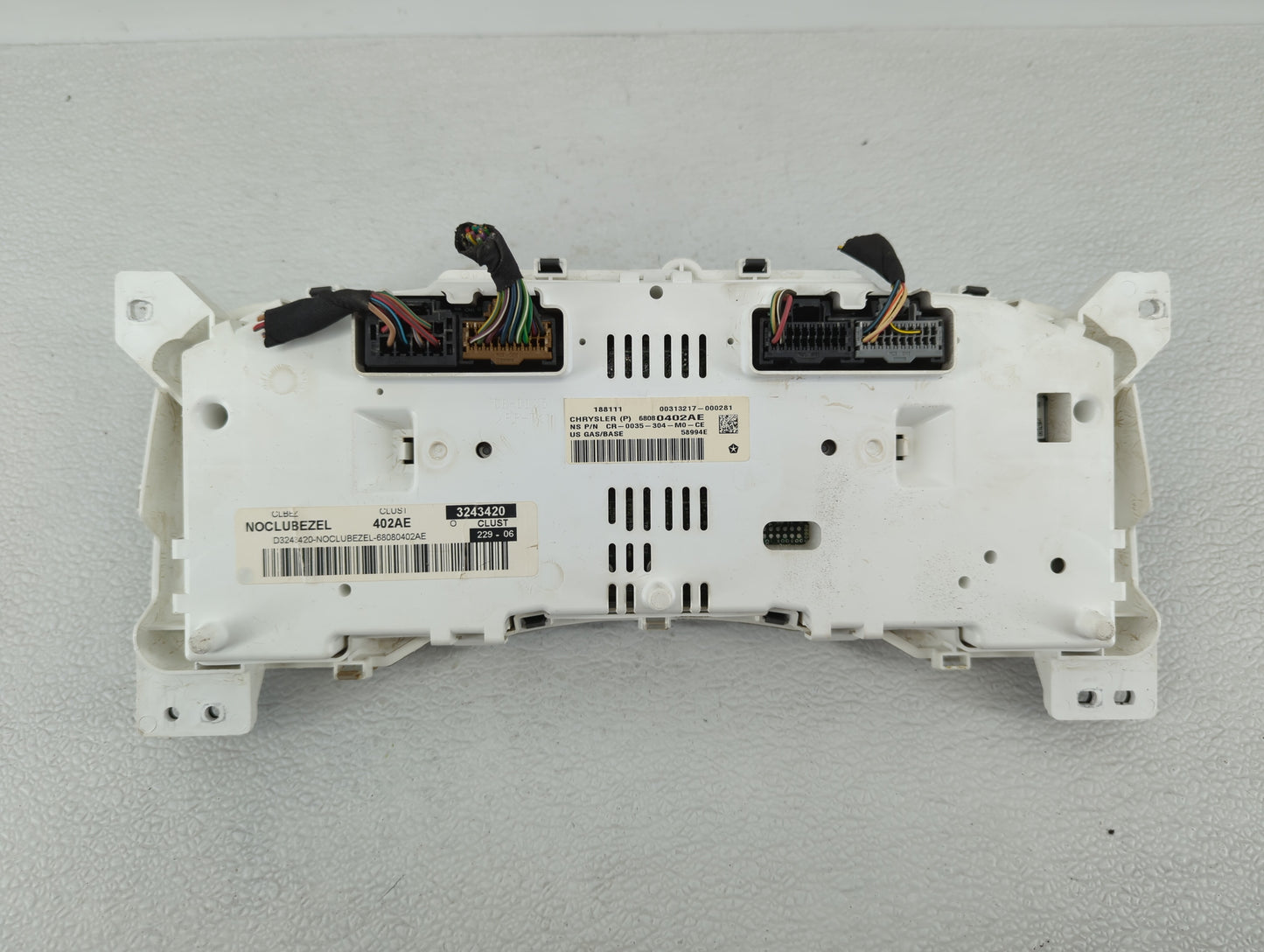 2011-2013 Jeep Compass Instrument Cluster Speedometer Gauges P/N:68080402AE 68080402AF, 68080402AD Fits Fits 2011 2012 2013