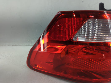 2011 Jeep Grand Cherokee Tail Light Assembly Passenger Right OEM P/N:70058 70038 Fits OEM Used Auto Parts