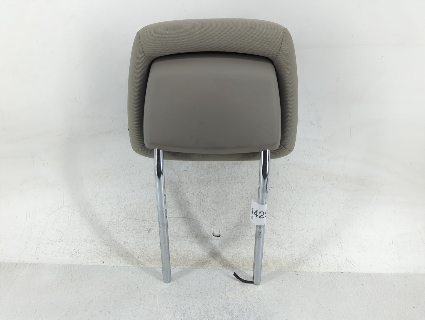 2011 Jeep Grand Cherokee Headrest Head Rest Front Driver Seat Gray - Oemusedautoparts1.com