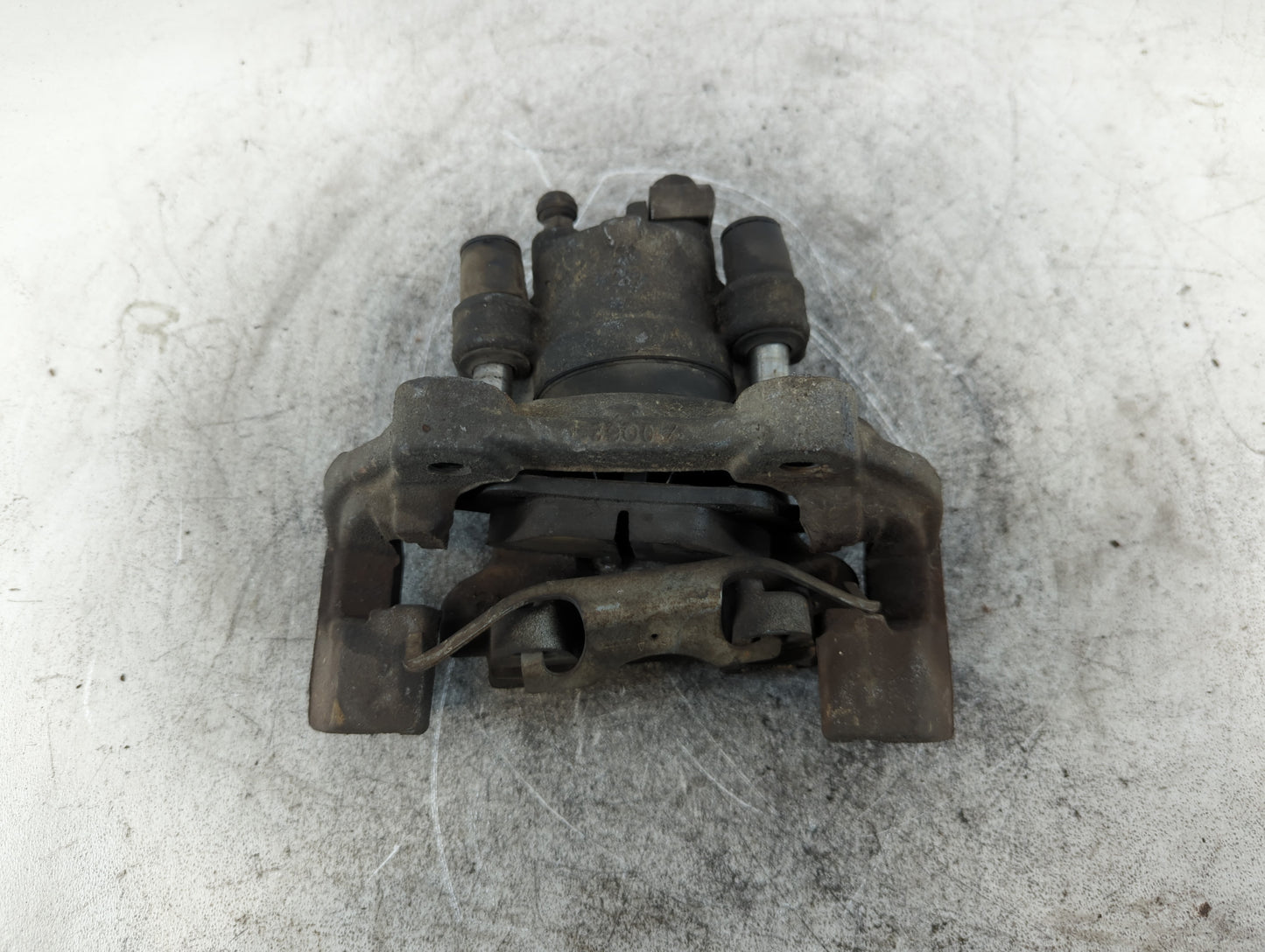 2011-2020 Jeep Grand Cherokee Front Driver Left Brake Caliper - Oemusedautoparts1.com