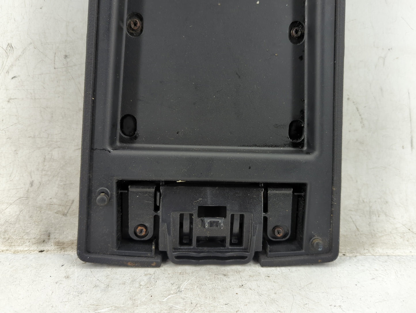 2009-2012 Jeep Liberty Center Console Armrest Cover Lid Fits Fits 2009 2010 2011 2012 OEM Used Auto Parts - Oemusedautoparts
