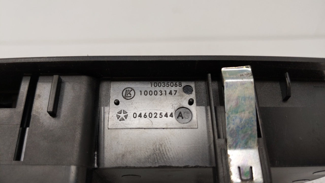 2011 Jeep Liberty Passeneger Right Power Window Switch 04602544ag| - Oemusedautoparts1.com