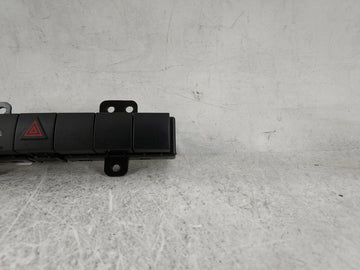2011 Jeep Wrangler Hazard Switch P04602995ac