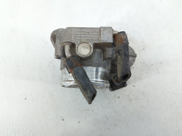 2010-2013 Kia Forte Throttle Body P/N:35100-2G200 Fits Fits 2010 2011 2012 2013 OEM Used Auto Parts