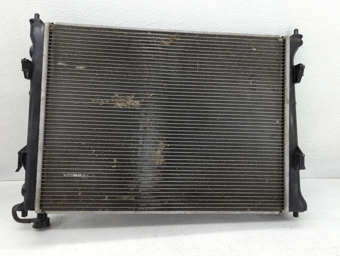 2010-2013 Kia Forte Engine Cooling Radiator Condensor P/N:25310-1XXX Fits Fits 2010 2011 2012 2013 OEM Used Auto Parts - Oem