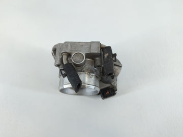 2010-2013 Kia Forte Throttle Body P/N:35100-2G200 Fits Fits 2010 2011 2012 2013 OEM Used Auto Parts