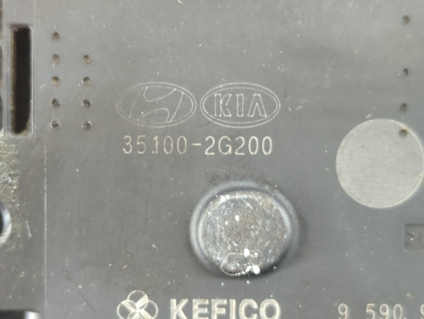 2010-2013 Kia Forte Throttle Body P/N:35100-2G200 Fits Fits 2010 2011 2012 2013 OEM Used Auto Parts - Oemusedautoparts1.com