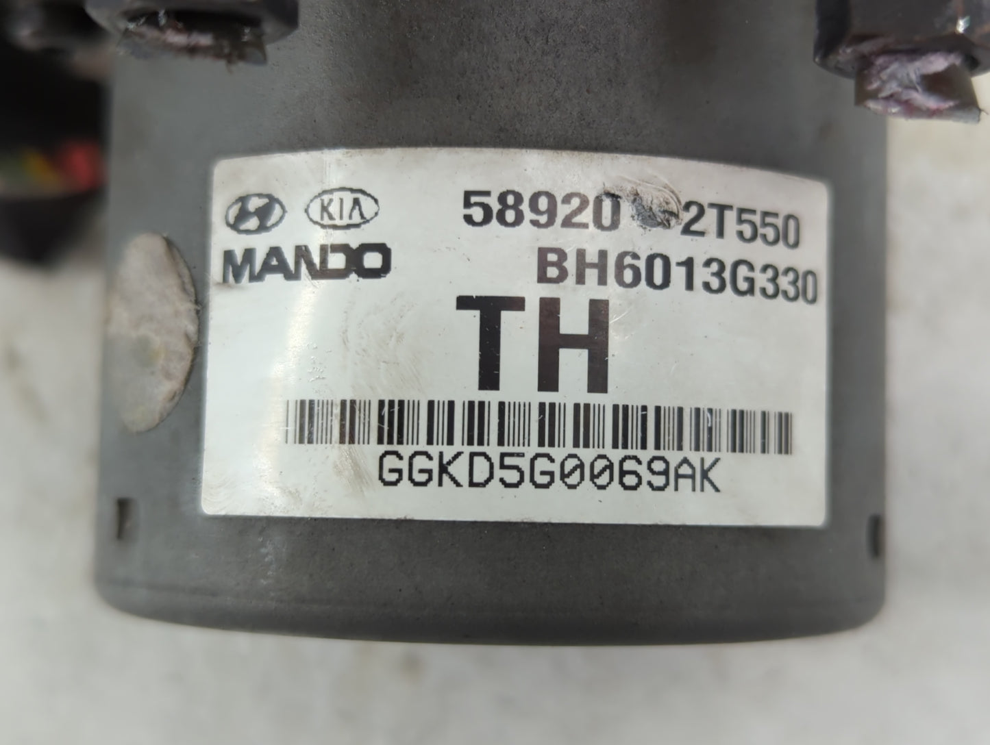 2011-2013 Kia Optima ABS Pump Control Module Replacement P/N:58920-2T550 Fits Fits 2011 2012 2013 OEM Used Auto Parts - Oemu
