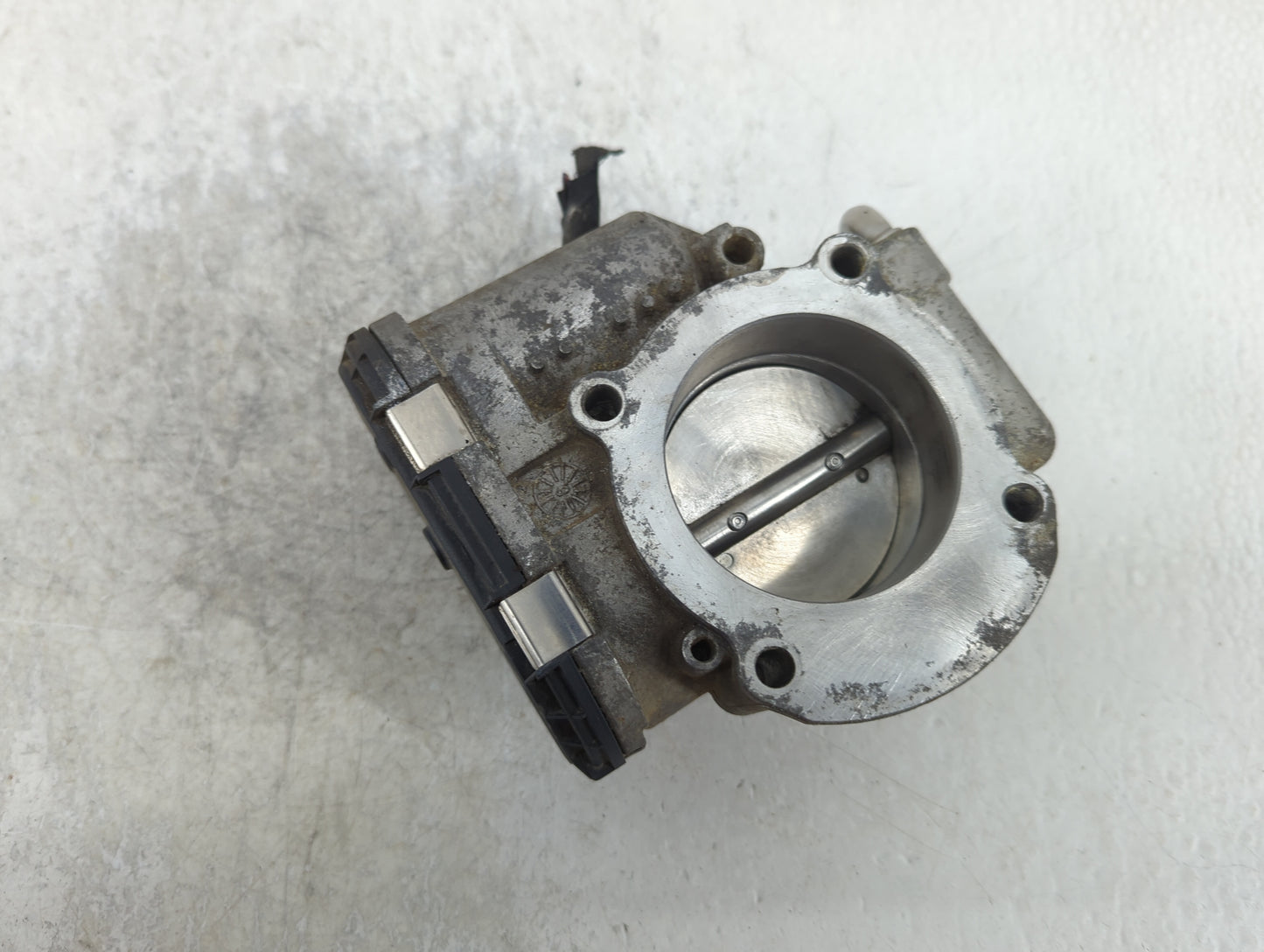 2011-2013 Kia Sorento Throttle Body P/N:9 590 930 001 35100-25400 Fits Fits 2006 2007 2008 2009 2010 2011 2012 2013 OEM Used