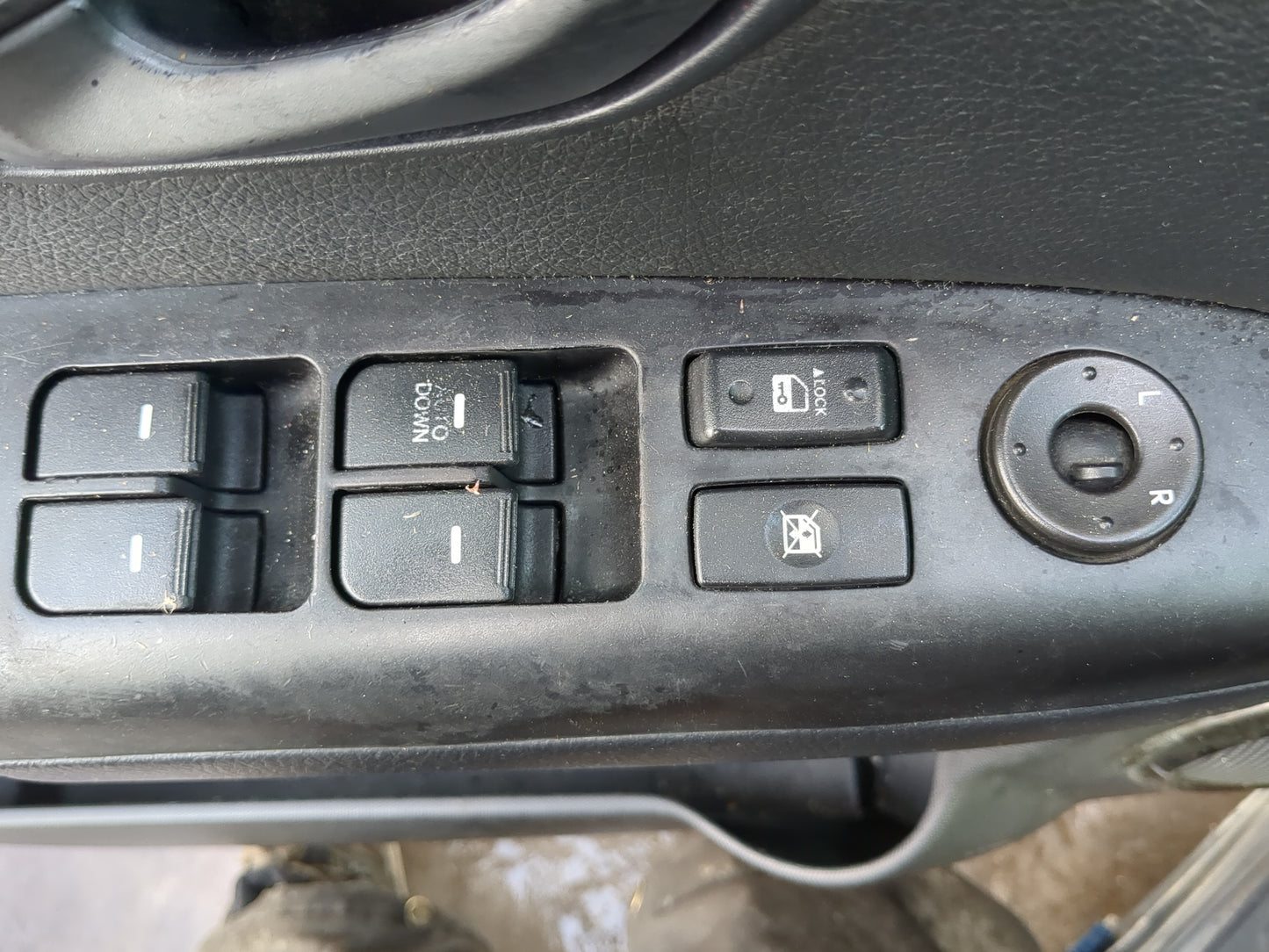 2010-2013 Kia Soul Master Power Window Switch Replacement Driver Side Left Fits Fits 2010 2011 2012 2013 OEM Used Auto Parts