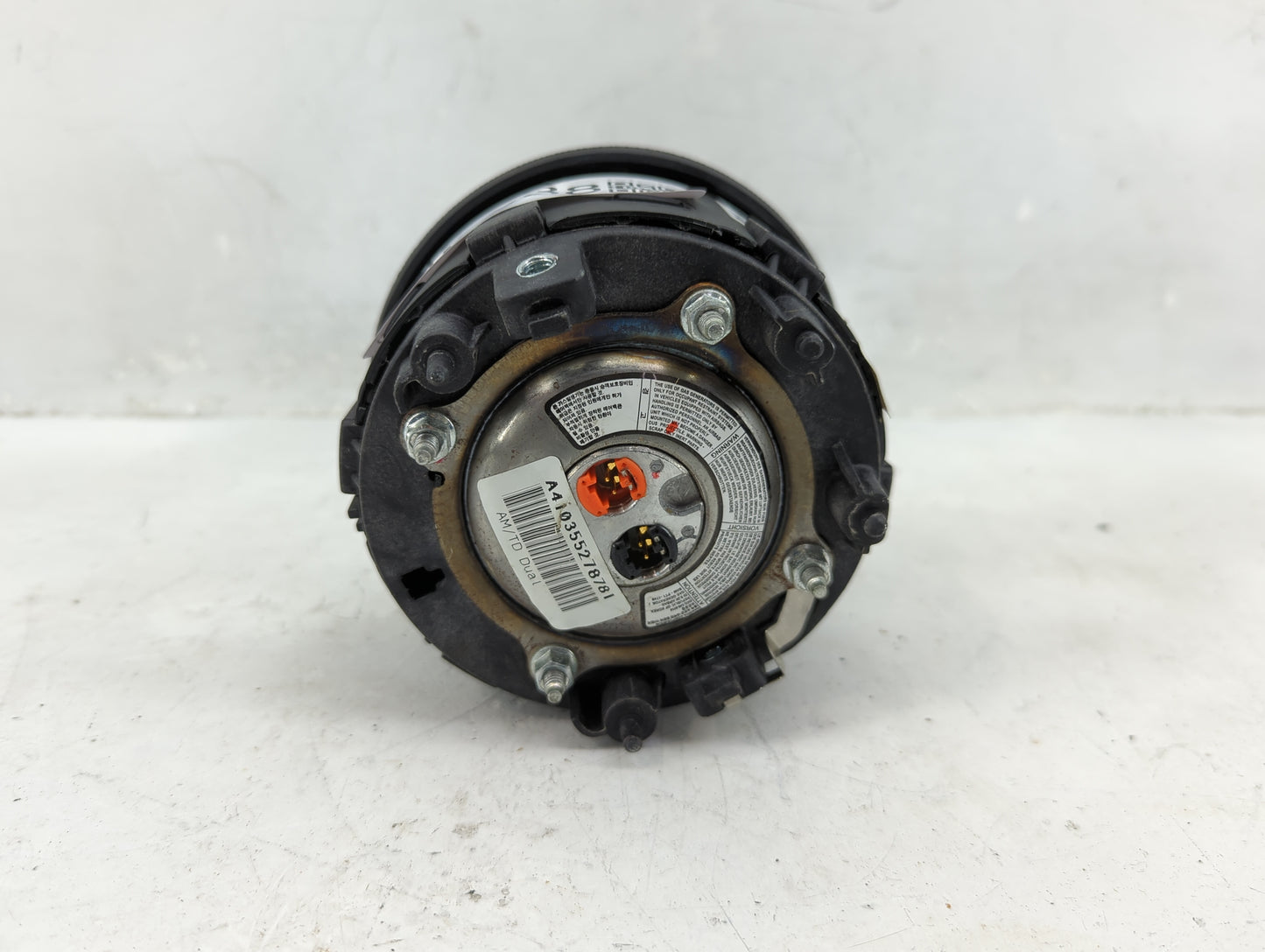 2010-2011 Kia Soul Air Bag Driver Left Steering Wheel Mounted Fits Fits 2010 2011 OEM Used Auto Parts - Oemusedautoparts1.co
