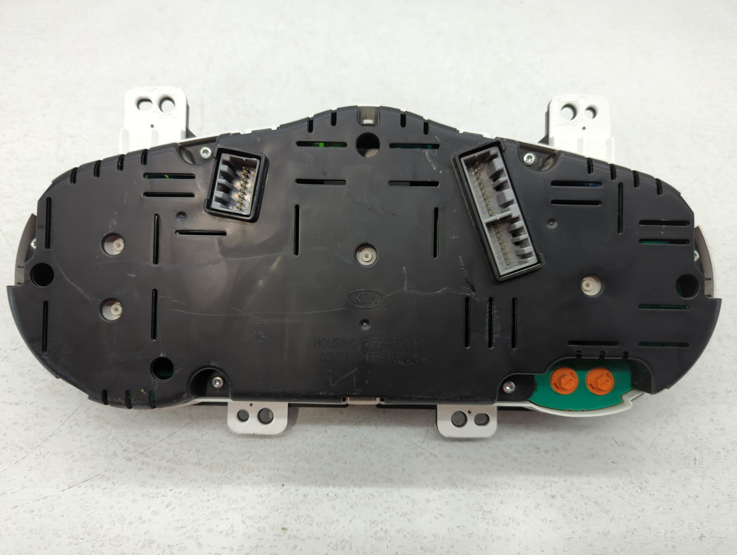 2011 Kia Soul Instrument Cluster Speedometer Gauges P/N:94011-2K260 Fits OEM Used Auto Parts - Oemusedautoparts1.com