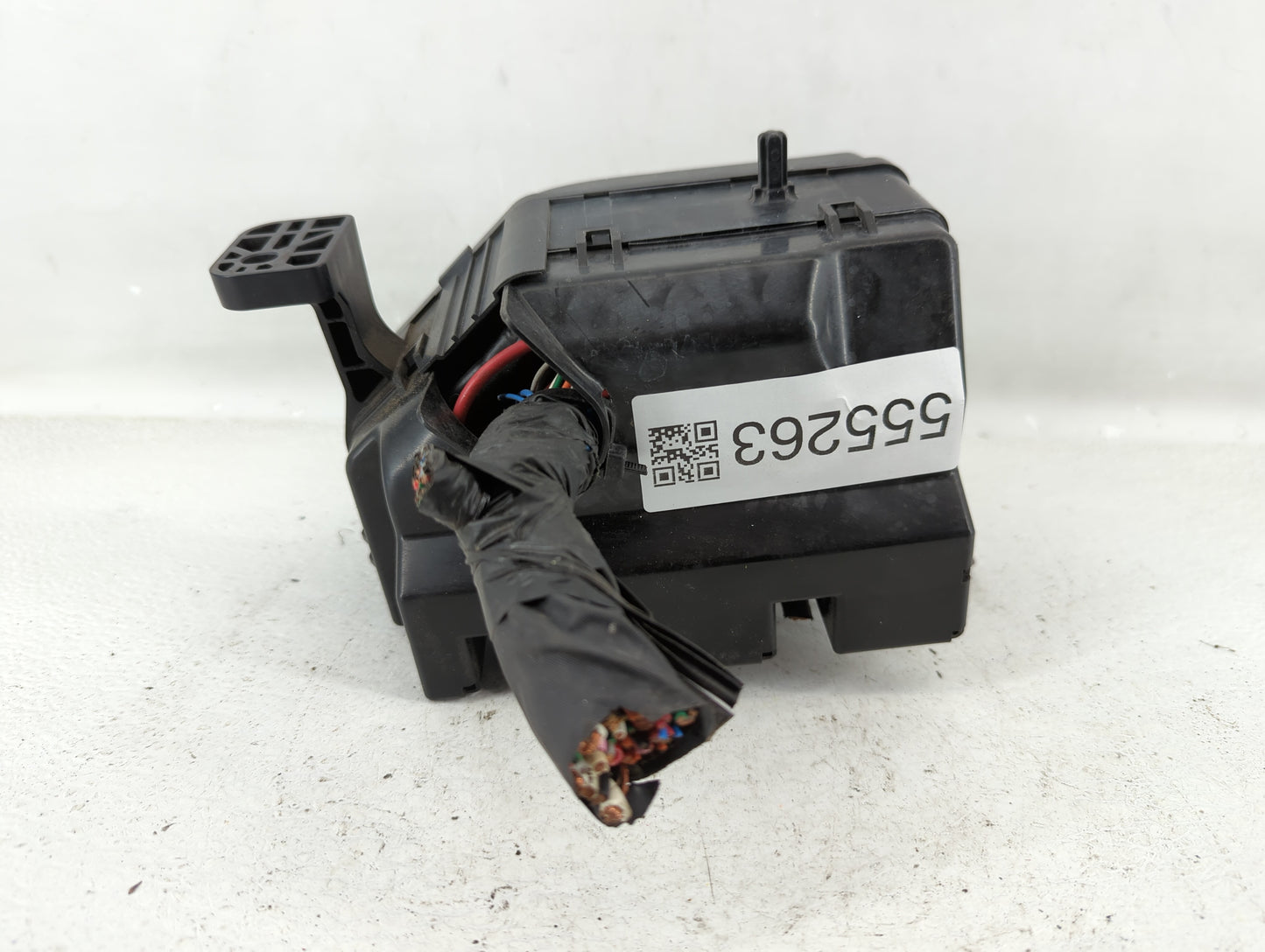 2010-2011 Kia Soul Fusebox Fuse Box Panel Relay Module P/N:91950-2K361 Fits Fits 2010 2011 OEM Used Auto Parts - Oemusedauto