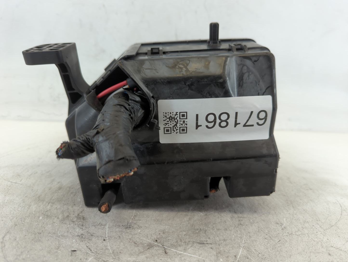 2010-2011 Kia Soul Fusebox Fuse Box Panel Relay Module P/N:91950-2K361 Fits Fits 2010 2011 OEM Used Auto Parts - Oemusedauto