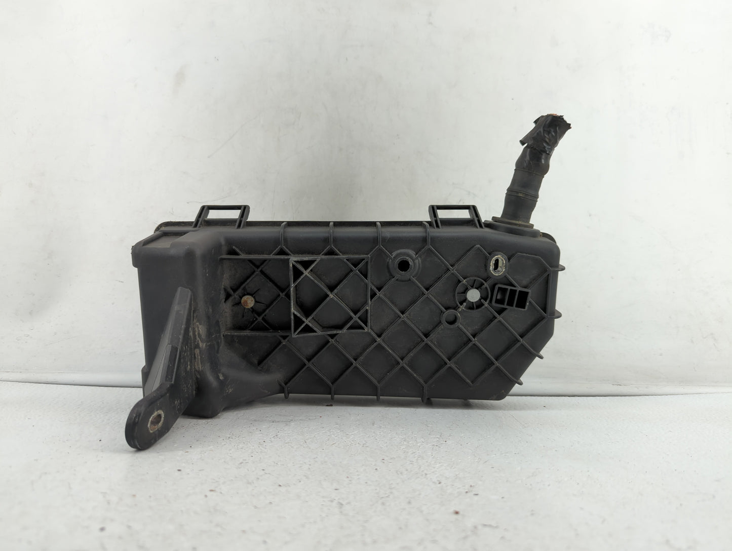 2010-2012 Land Rover Range Rover Fusebox Fuse Box Panel Relay Module P/N:AH42-00082-BA Fits Fits 2010 2011 2012 OEM Used Aut