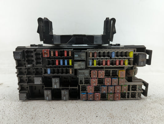 2011 Lincoln Mkx Fusebox Fuse Box Panel Relay Module P/N:3BOAB0100 Fits OEM Used Auto Parts