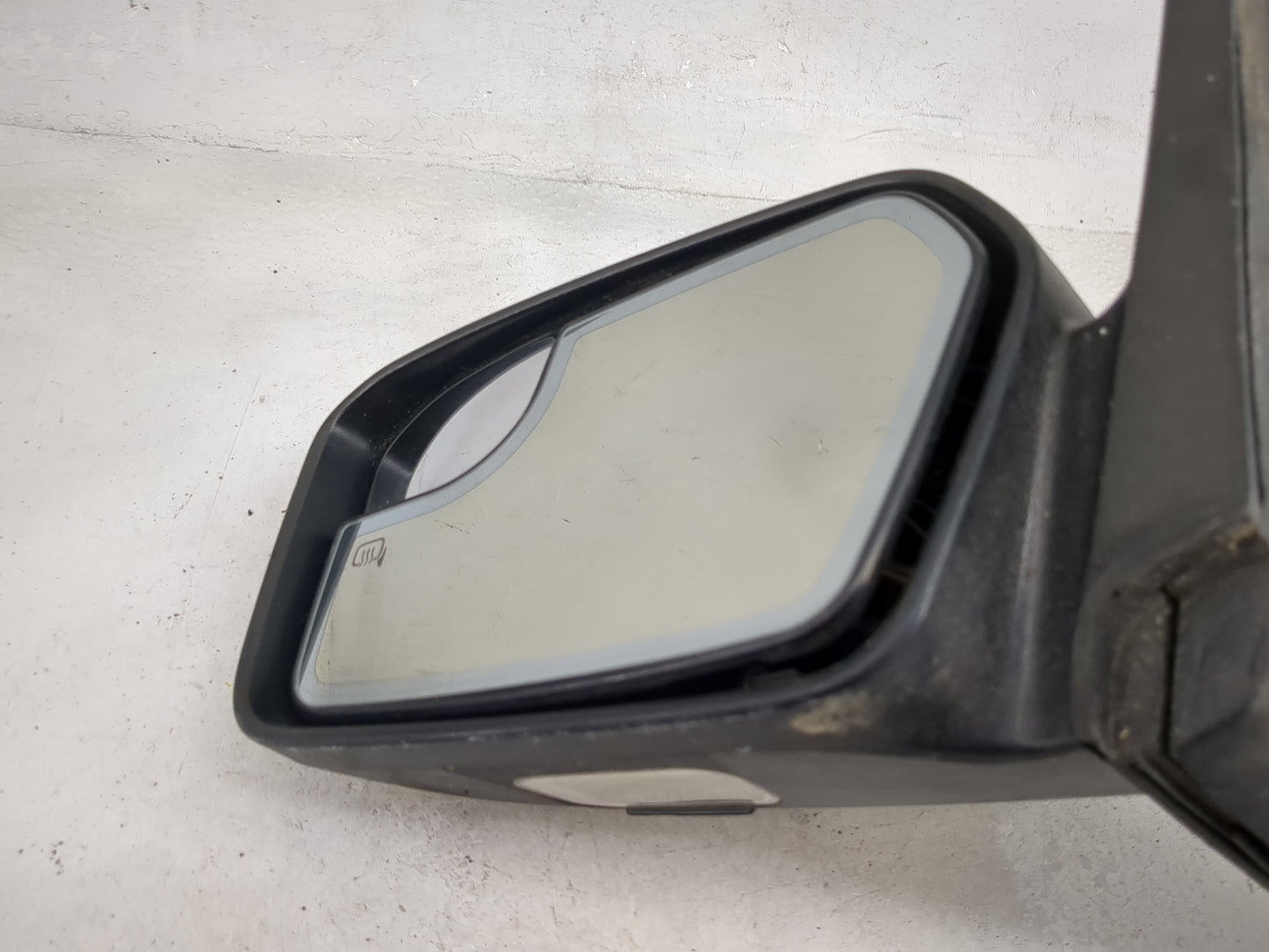 2011-2012 Lincoln Mkz Driver Side View Mirror - Left Door Mirror OEM Used - Oemusedautoparts1.com