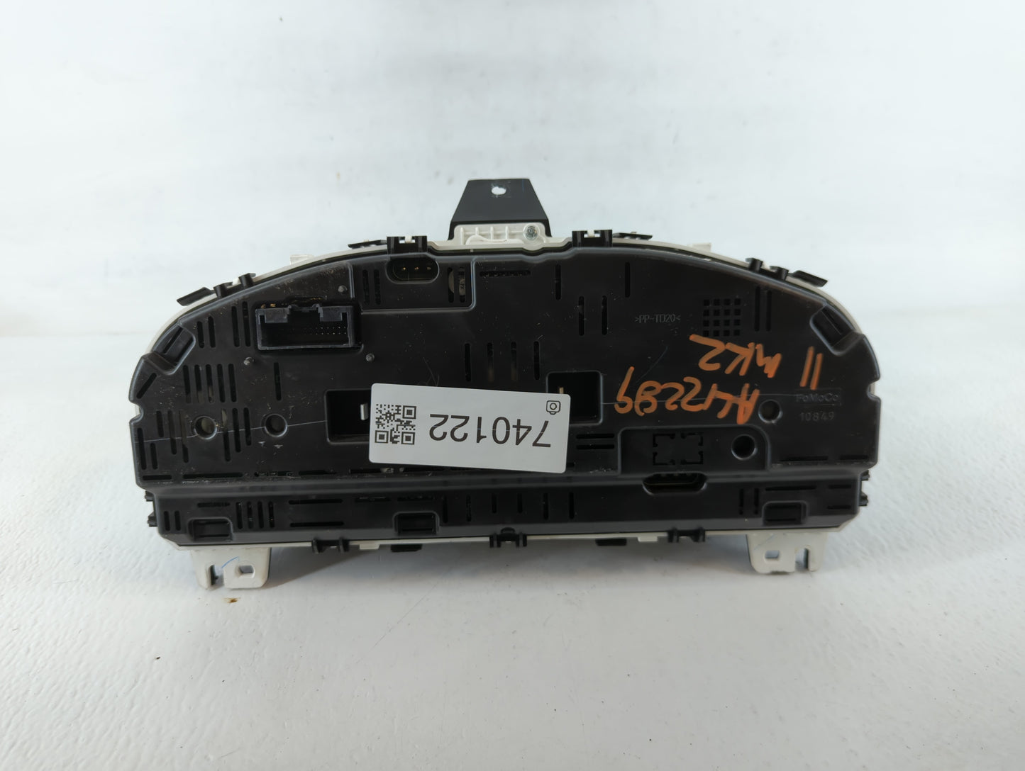 2011-2012 Lincoln Mkz Instrument Cluster Speedometer Gauges P/N:MX257460-5762 BH6T-10849-AD Fits Fits 2011 2012 OEM Used Aut