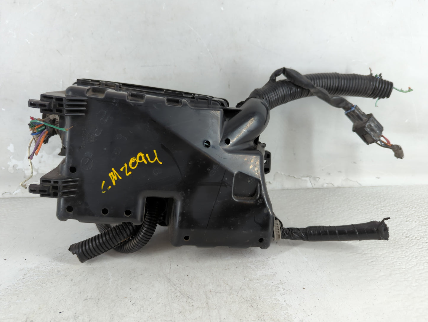 2011 Mazda 3 Fusebox Fuse Box Panel Relay Module P/N:BBM6-66761 Fits OEM Used Auto Parts - Oemusedautoparts1.com