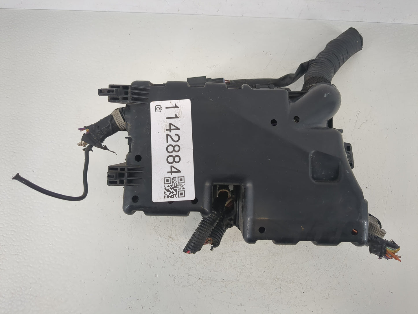 2011 Mazda 3 Fusebox Fuse Box Panel Relay Module P/N:BBM6 66761 Fits OEM Used Auto Parts - Oemusedautoparts1.com