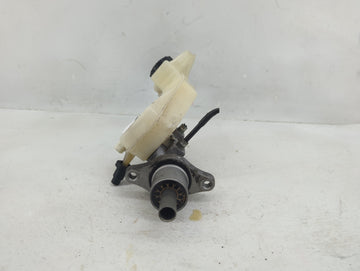 2004-2013 Mazda 3 Brake Master Cylinder 1376507