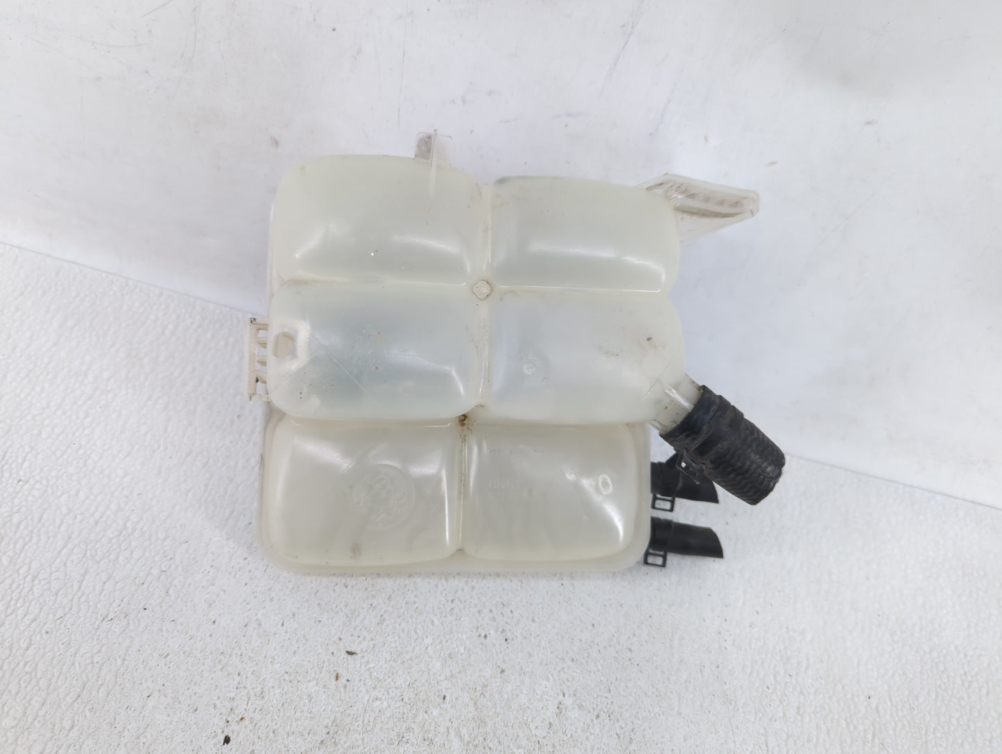 2004-2013 Mazda 3 Radiator Coolant Overflow Expansion Tank Bottle - Oemusedautoparts1.com