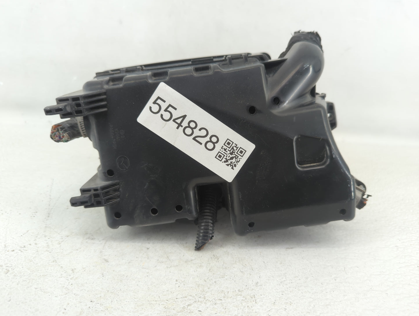 2011-2012 Mazda 3 Chassis Control Module Ccm Bcm Body Control Bbm6-66761 - Oemusedautoparts1.com