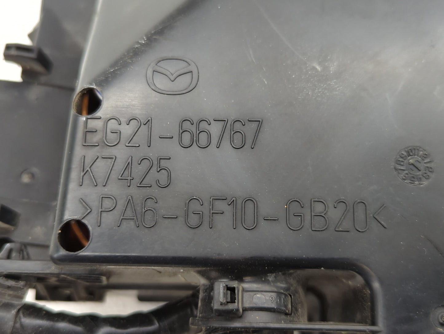2010-2012 Mazda Cx-7 Fusebox Fuse Box Panel Relay Module P/N:EG23-66765 EG21-66767 Fits Fits 2010 2011 2012 OEM Used Auto Pa