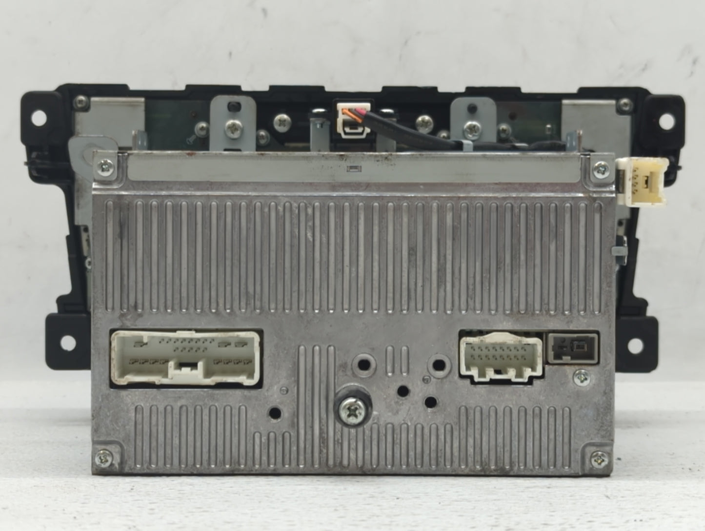 2011-2012 Mazda Cx-7 Radio AM FM Cd Player Receiver Replacement P/N:EH49 66 ARX Fits Fits 2011 2012 OEM Used Auto Parts - Oe