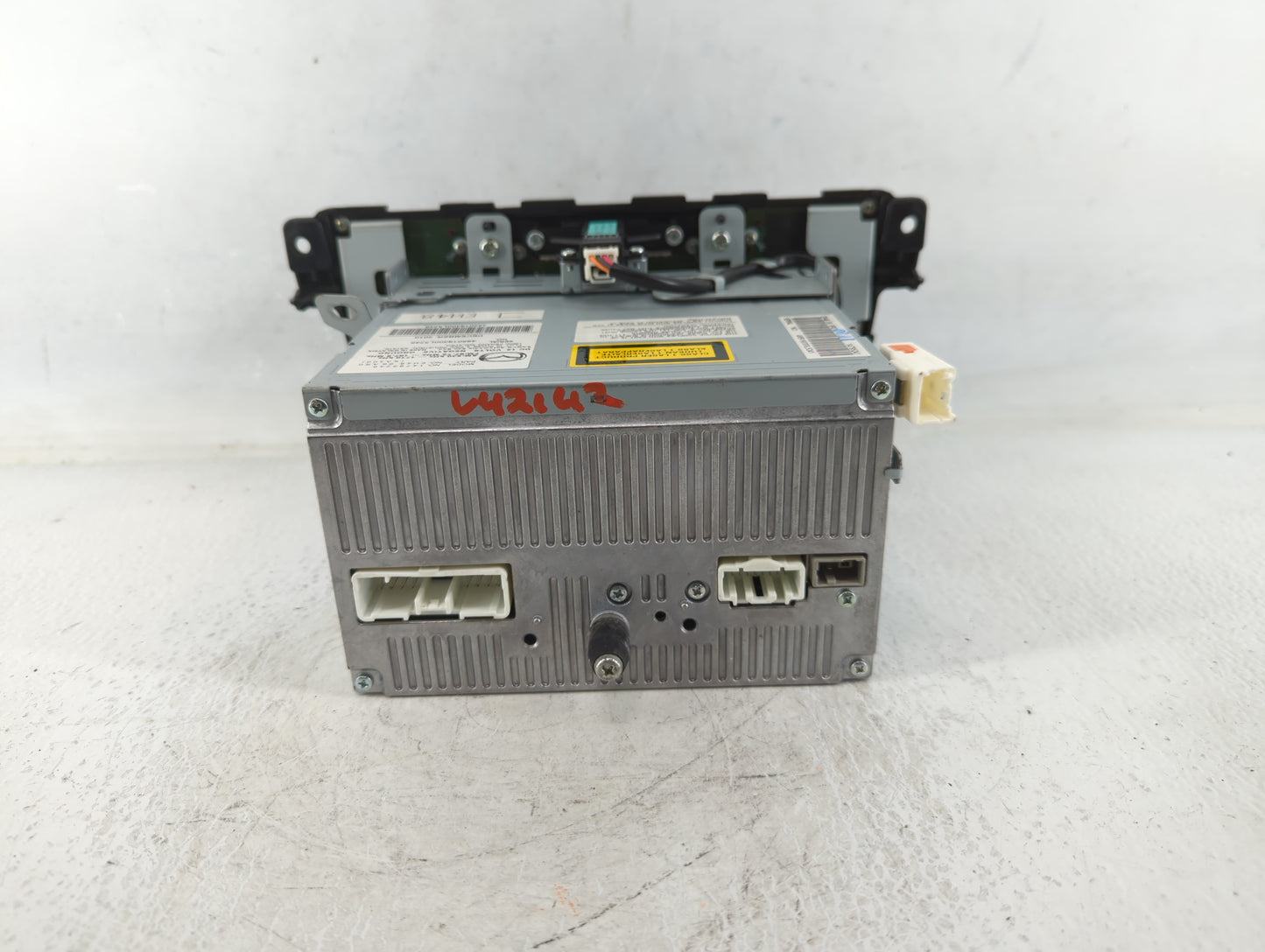 2011-2012 Mazda Cx-7 Radio AM FM Cd Player Receiver Replacement P/N:EH48 66 AR0 Fits Fits 2011 2012 OEM Used Auto Parts - Oe